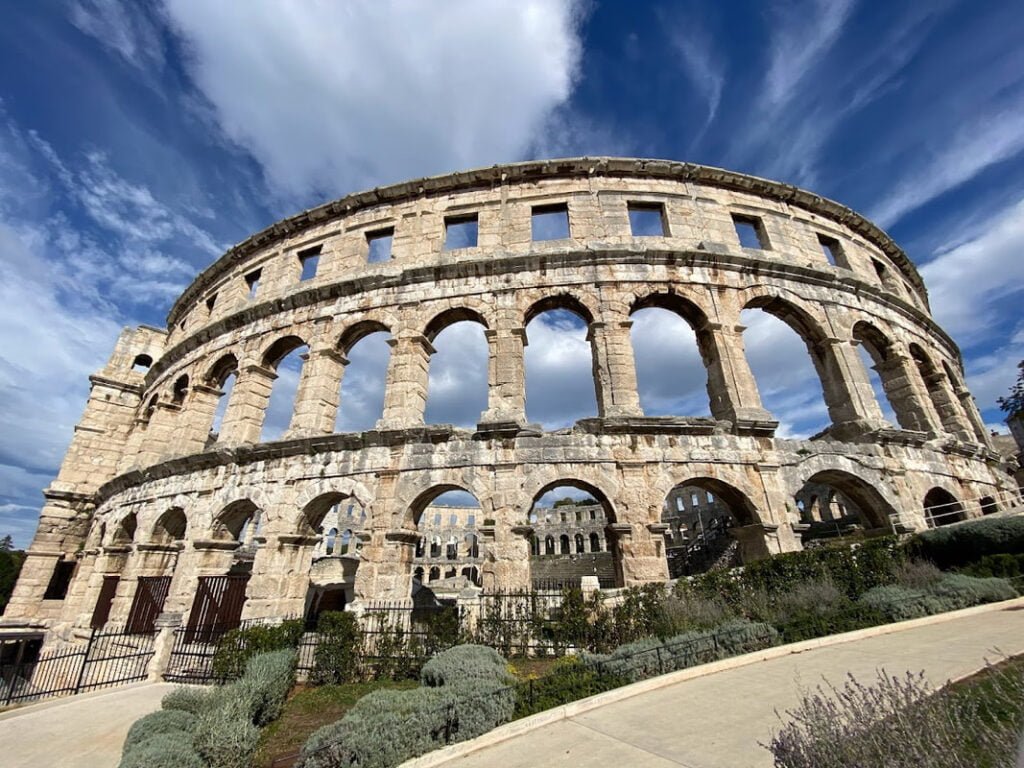 Pula arena