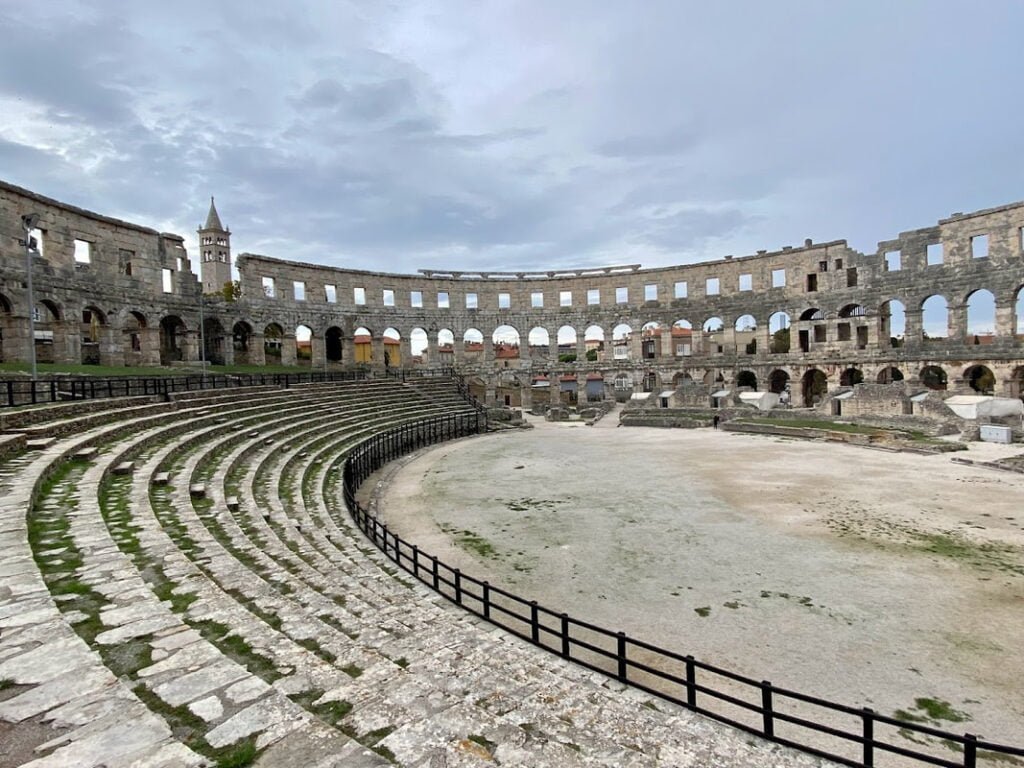 Pula arena