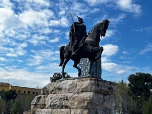 Skanderbeg Statue
