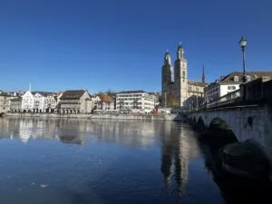 Grossmünster church river view