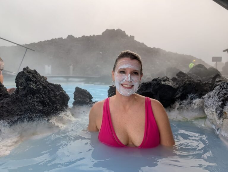 Blue lagoon silica mask