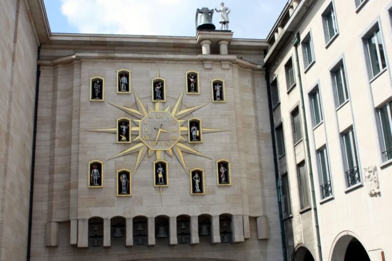 Kunstberg Clock, Le Carillon du Mont des Arts