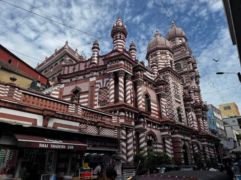 Jami Ul-Alfar Mosque, Colombo, Sri Lanka