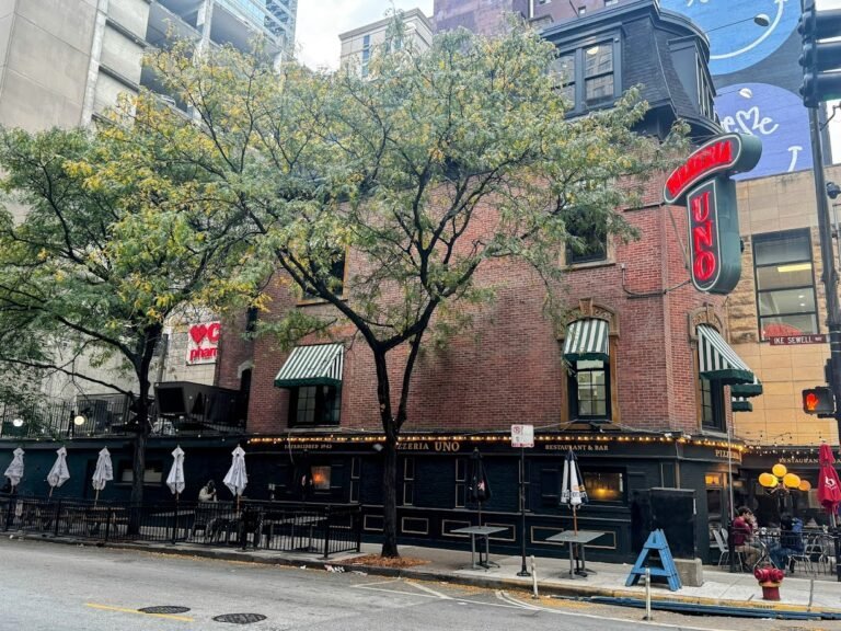Pizzeria Uno, Chicago